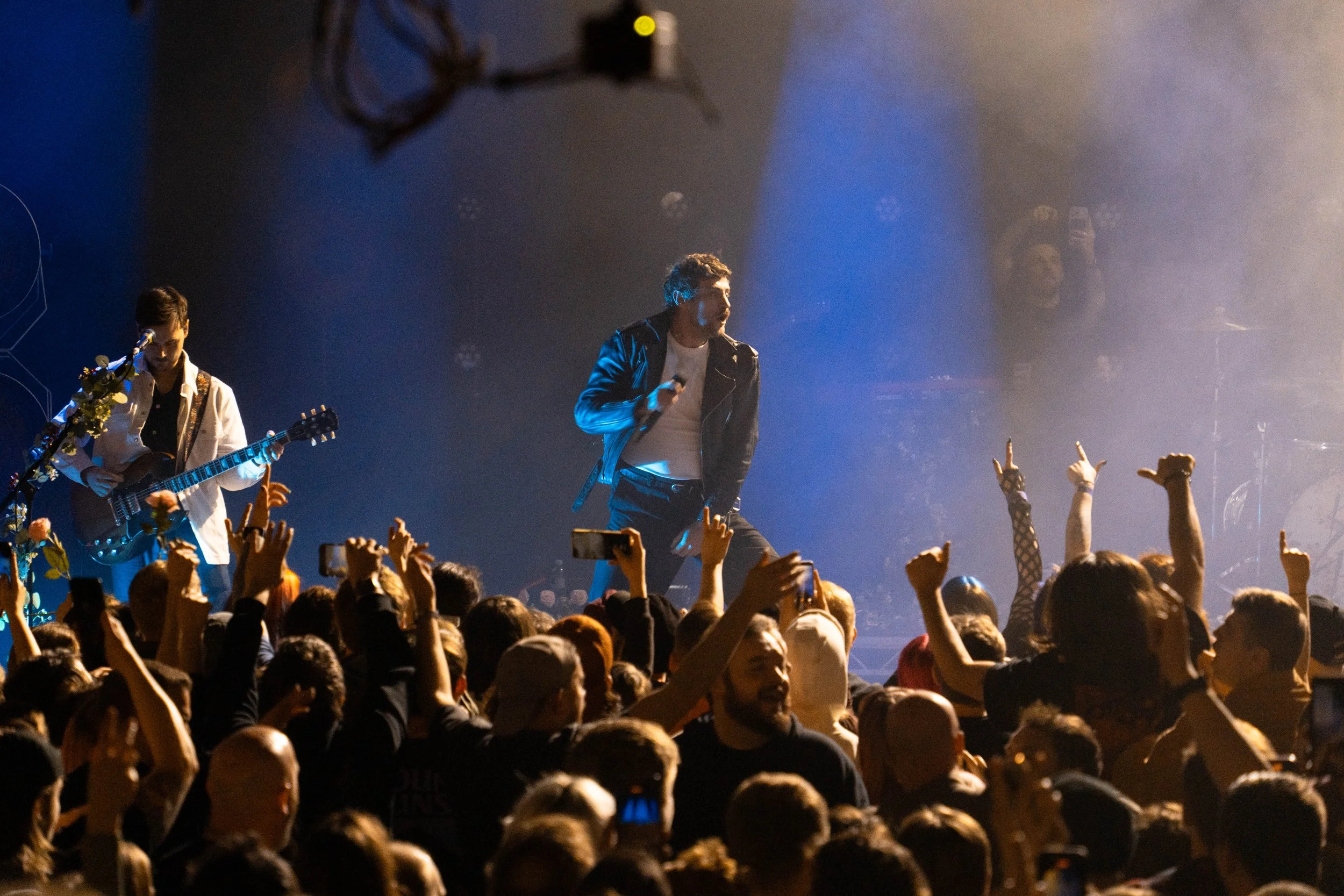 Kids in Glass Houses - Shepards Bush Empire - @LouisHitchPhotos (15 of 26).jpg